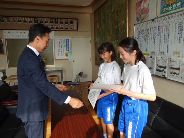 祝 行田市バドミントン大会中学生1年生の部女子ダブルス準優勝 行田市立南河原中学校